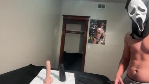 Snapshot of maxantax chatting on 8, 9, 2025 maxantax online show from 8, 9, 2025