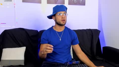 Snapshot of maxconor1 chatting on 19, 3, 2026 Max Conor online show from 19, 3, 2026