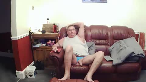 MAX online show from 5, 1, 2026