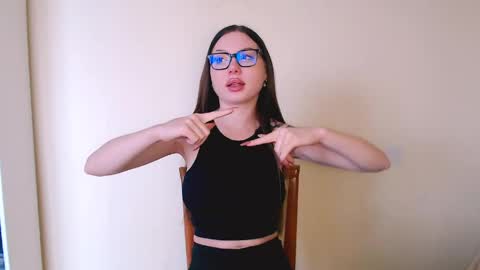 Snapshot of maxi_sweetheart chatting on 20, 4, 2026 Joanna online show from 20, 4, 2026