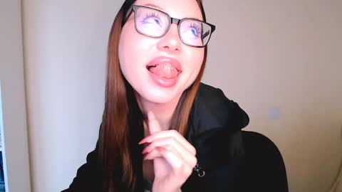 Snapshot of maxi_sweetheart chatting on 26, 4, 2026 Joanna online show from 26, 4, 2026