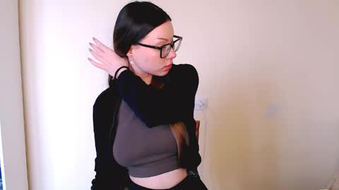 Snapshot of maxi_sweetheart chatting on 27, 4, 2026 Joanna online show from 27, 4, 2026