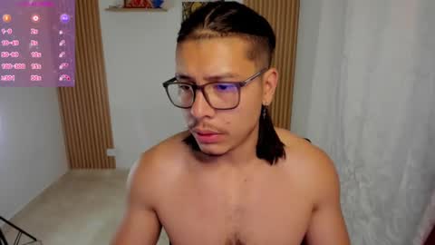 Mikael online show from 3, 2, 2025