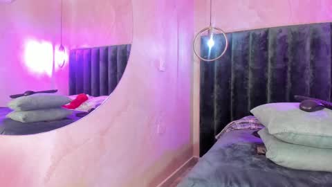 maxim online show from 8, 3, 2025