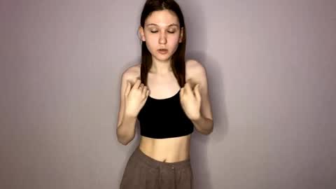 Snapshot of maximaboamah chatting on 1, 6, 2026 July online show from 1, 6, 2026