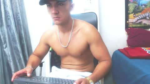 Snapshot of maximo_ston chatting on 1, 4, 2026 maximo_ston online show from 1, 4, 2026