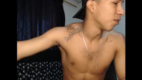 Snapshot of maximo_vega_new chatting on 12, 12, 2024 Maximo Aron Vega online show from 12, 12, 2024