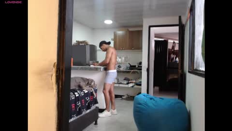 Snapshot of maximo_vega_new chatting on 23, 12, 2024 Maximo Aron Vega online show from 23, 12, 2024