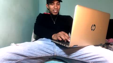 Snapshot of maximo_vega_new chatting on 3, 2, 2025 Maximo Aron Vega online show from 3, 2, 2025