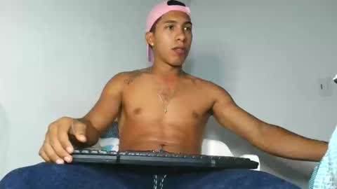 Maximo Aron Vega online show from 19, 12, 2025