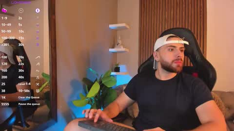 Maximo Wolf online show from 3, 3, 2026