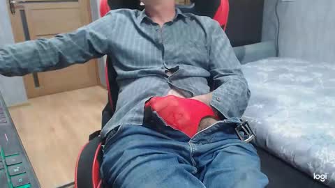 Snapshot of maximus3334 chatting on 9, 1, 2026 maximus3334 online show from 9, 1, 2026