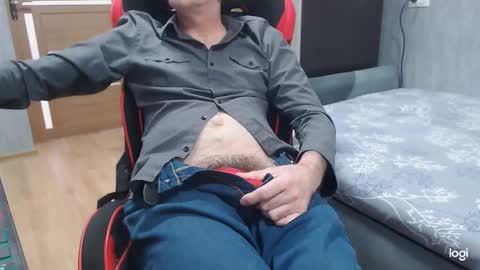 Snapshot of maximus3334 chatting on 7, 3, 2026 maximus3334 online show from 7, 3, 2026