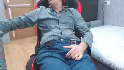 Snapshot of maximus3334 chatting on 23, 3, 2026 maximus3334 online show from 23, 3, 2026