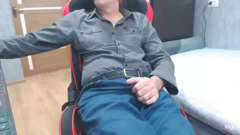 Snapshot of maximus3334 chatting on 3, 4, 2026 maximus3334 online show from 3, 4, 2026