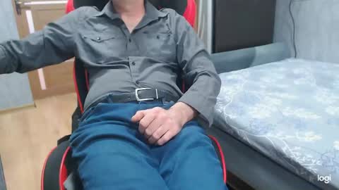 Snapshot of maximus3334 chatting on 25, 4, 2026 maximus3334 online show from 25, 4, 2026