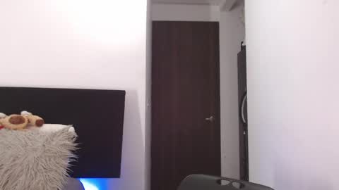 Snapshot of maximus_golden chatting on 7, 6, 2026 Independent Model online show from 7, 6, 2026