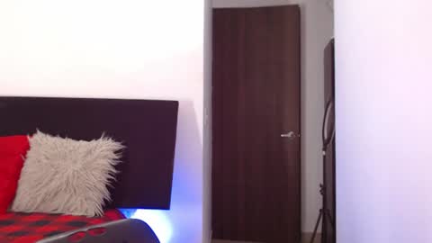 Snapshot of maximus_golden chatting on 22, 6, 2026 Independent Model online show from 22, 6, 2026