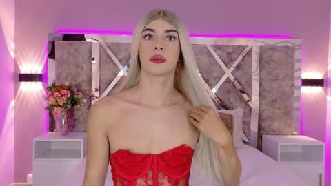 Maxi Rogers online show from 14, 3, 2026