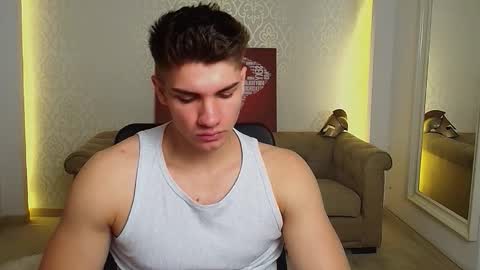 Snapshot of maxkaiden chatting on 20, 9, 2025 MaxKaiden online show from 20, 9, 2025