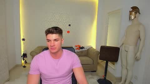 Snapshot of maxkaiden chatting on 26, 10, 2025 MaxKaiden online show from 26, 10, 2025