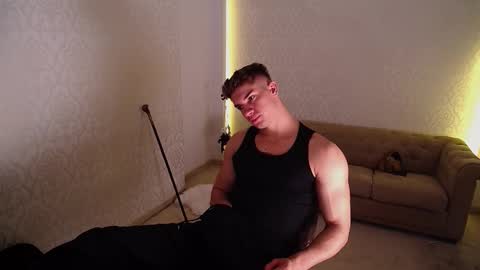 Snapshot of maxkaiden chatting on 18, 11, 2025 MaxKaiden online show from 18, 11, 2025