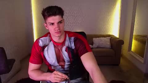 Snapshot of maxkaiden chatting on 26, 11, 2025 MaxKaiden online show from 26, 11, 2025