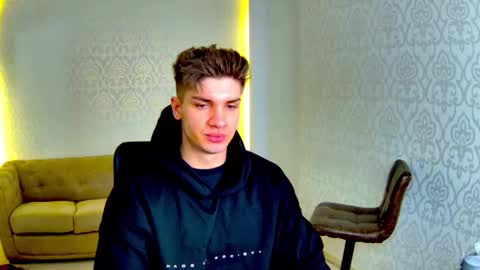 MaxKaiden online show from 23, 2, 2026