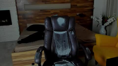 MaxKaiden online show from 27, 3, 2026