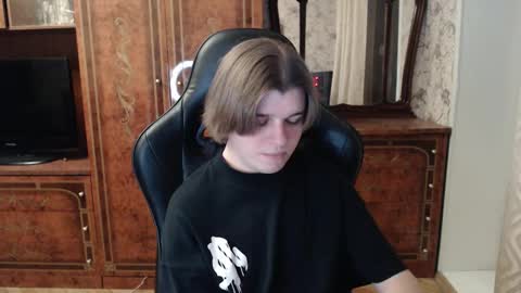 Snapshot of maxplay18 chatting on 2, 12, 2025 Max online show from 2, 12, 2025