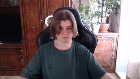 Snapshot of maxplay18 chatting on 3, 2, 2026 Max online show from 3, 2, 2026