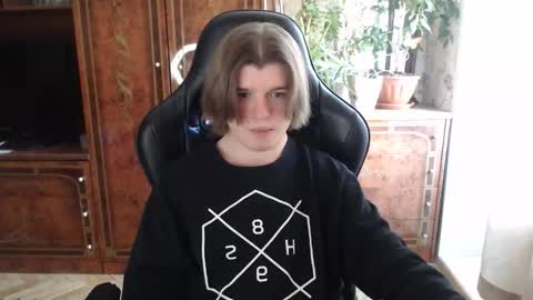 Snapshot of maxplay18 chatting on 5, 2, 2026 Max online show from 5, 2, 2026