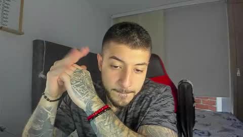 Snapshot of maxvibe_ chatting on 28, 10, 2025 maxvibe_ online show from 28, 10, 2025