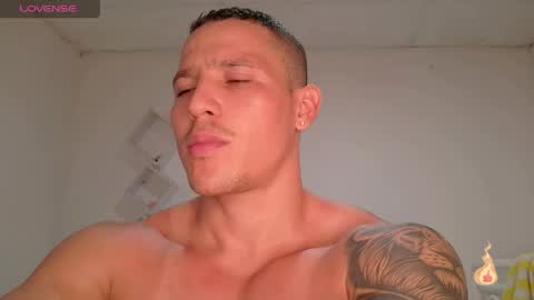 Snapshot of maxwel949813 chatting on 16, 4, 2026 Max online show from 16, 4, 2026