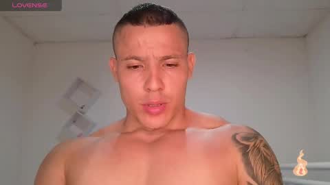 Snapshot of maxwel949813 chatting on 23, 4, 2026 Max online show from 23, 4, 2026