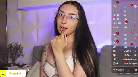 Snapshot of maxx_caprice chatting on 6, 3, 2026 gabby online show from 6, 3, 2026