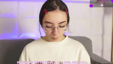 Snapshot of maxx_caprice chatting on 25, 3, 2026 gabby online show from 25, 3, 2026