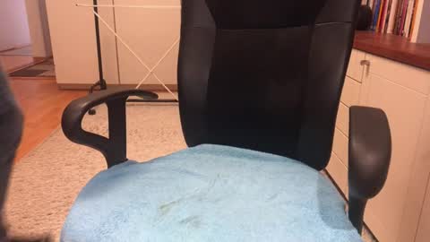 Snapshot of maxx_martin chatting on 27, 10, 2025 Max online show from 27, 10, 2025