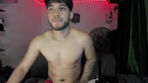 Snapshot of maxximus_10 chatting on 1, 4, 2026 maxximus_10 online show from 1, 4, 2026