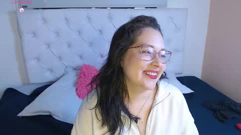 Snapshot of may_bloom chatting on 7, 2, 2026 May online show from 7, 2, 2026