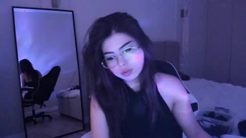 Snapshot of may_mia chatting on 8, 1, 2026 Mia online show from 8, 1, 2026