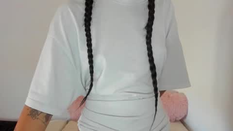 Maya online show from 18, 9, 2025