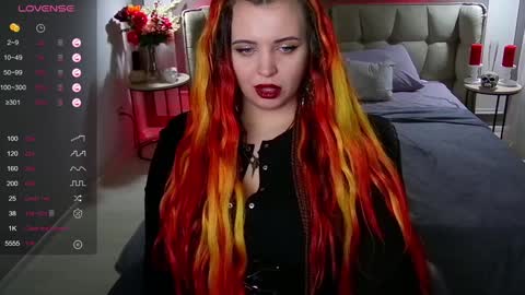 Maya Mils online show from 25, 1, 2025