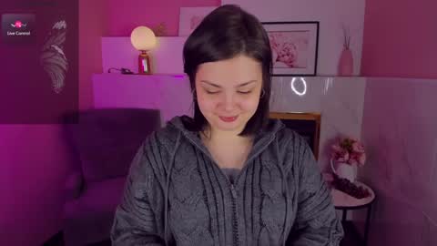 Snapshot of maya_muse chatting on 11, 12, 2024 Woman online show from 11, 12, 2024