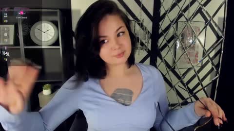 Snapshot of maya_muse chatting on 13, 12, 2024 Woman online show from 13, 12, 2024