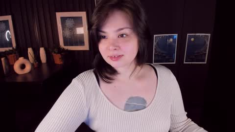 Snapshot of maya_muse chatting on 19, 12, 2024 Woman online show from 19, 12, 2024