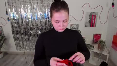 Snapshot of maya_muse chatting on 21, 12, 2024 Woman online show from 21, 12, 2024