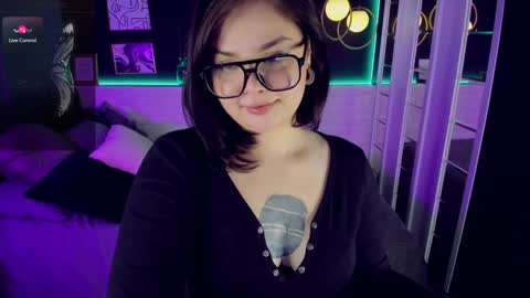 Snapshot of maya_muse chatting on 7, 1, 2025 Woman online show from 7, 1, 2025