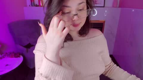 Snapshot of maya_muse chatting on 12, 3, 2025 Woman online show from 12, 3, 2025