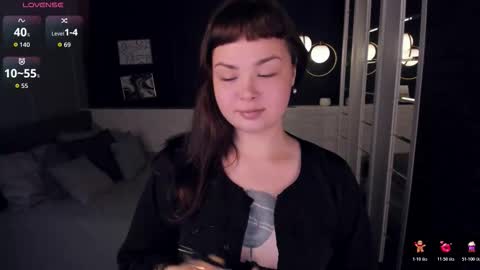 Snapshot of maya_muse chatting on 12, 11, 2025 Woman online show from 12, 11, 2025